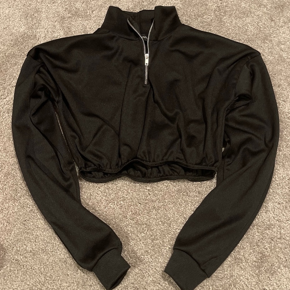 Half zip black long sleeve crop top